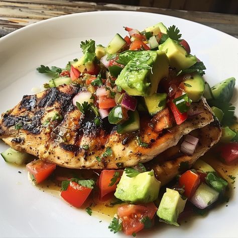 Creamy Avocado Salsa, Chicken With Avocado Salsa, Healthy Grilled Chicken Recipes, Fiesta Lime Chicken, Chicken With Avocado, Perfect Grilled Chicken, Avocado Salsa Recipe, Lime Chicken Recipes, Pan Seared Chicken Breast