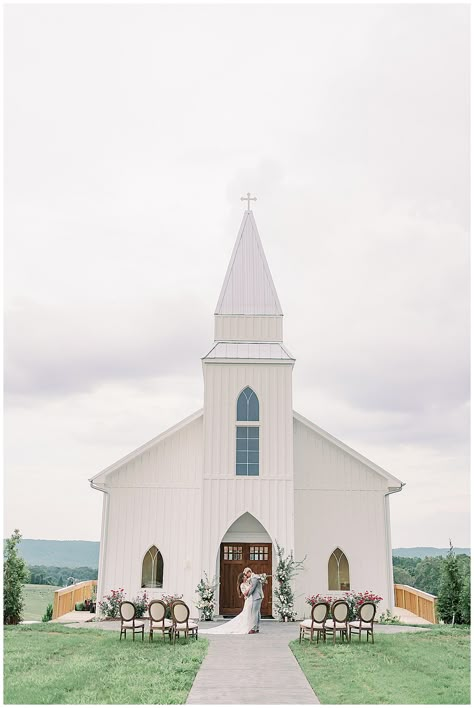 The Perfect White Wedding Chapel inspired by the french countryside. The Highlands Chapel at Howe Farms near Chattanooga, Tennessee. Wildflowers everywhere! Just imagine if this was surrounded by lavender fields. #frenchwedding #frenchcountryside #cleanwhitewedding #springweddingideas #purpleweddingaccents #lavenderwedding #frenchlavender #lavenderandbabyblue Howe Farms Chattanooga, Highlands Chapel Howe Farms, Tennessee Wildflowers, Wedding Chapel Ideas, Chapel Decor, White Chapel Wedding, Howe Farms, White Wedding Chapel, Firefly Lane