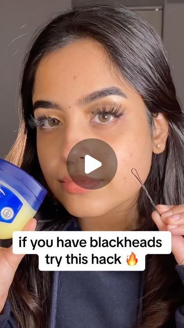 Doro Cubillo on Instagram: "if you have blackheads try this method to remove them: 💦 with clean skin apply @vaselinebrand on the areas that you see blackheads 💦 then cover the vaseline with some plastic wrap 💦 apply a warm cloth on the areas where you have vaseline for five minutes 💦 with a hair pin carefully clean the nose and be amazed of all the yellow stuff that comes out 😅  credits to @bronzedandbouje 🔥♥️" Blackheads And Whiteheads, Remove Blackheads From Nose, Blackhead Remover Diy, Exfoliate Skin, Blackheads On Nose, Clean Blackheads, Remove Blackheads, Make Up Videos, Petroleum Jelly