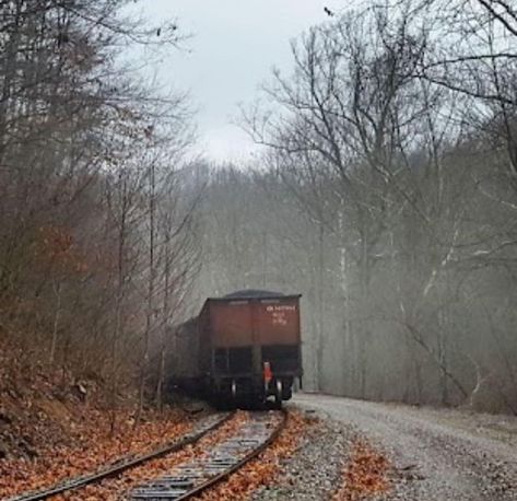 Appalachia Aesthetic Dark, Appalachia Core, Zay Core, Cowboy Moodboard, Appalachian Aesthetic, Appalachia Aesthetic, Appalachian Gothic, Appalachian Horror, Coal Train