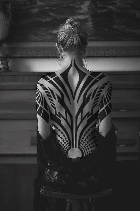 Cyberpunk Tattoo, Backpiece Tattoo, Back Tattoo Ideas, Blackout Tattoo, Full Back Tattoos, Back Tattoos For Guys, Tattoo Henna, Full Body Tattoo, Back Tattoo Women