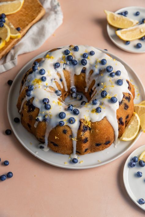 Bundt Cake Blueberry Lemon, Bundt Cake Blueberry, Easy Lemon Blueberry Bundt Cake, Summer Bundt Cake, Bundt Cake Flavors, Blueberry Bunt Cake, Blueberry And Lemon Cake, Blueberry Lemon Bundt Cake, Lemon And Blueberry Cake