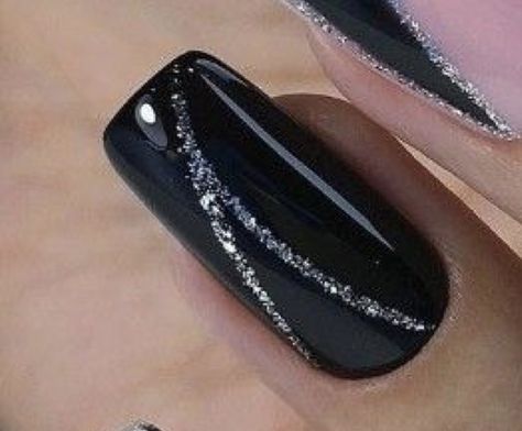 Nails Black And Silver Glitter, Black White And Silver Glitter Nails, Black And Silver Dip Nail Designs, Black Holiday Nails Silver Glitter, New Year’s Eve Nails Black And Silver, Glitter Manicure, Black French Tips, Haircuts For Medium Length Hair, Beauty Hacks Nails