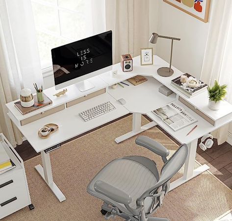 The 160cm L-shaped large work surface provides ample room, and 3 desktop drawers help you collect orderly. The height adjustable desk has 3 preset buttons to customize your desired heights from 68cm to 121cm with collision-avoiding feature. Contained an industrial-grade steel frame that able to support up to 150 kg. L Shaped Standing Desk, Desk Adjustable Height, Corner Standing Desk, Corner Stand, Desktop Drawers, Electric Standing Desk, Adjustable Height Standing Desk, Stand Up Desk, Inbox Zero