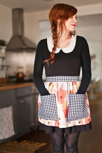 Sew Your Own Half Apron - A Beautiful Mess Half Apron Patterns, Free Apron Pattern, Apron Pattern Free, Diy Apron, Apron Patterns, Apron Ideas, Binding Tutorial, Apron Sewing, Apron Pattern