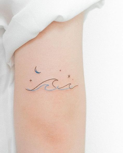 Calm Wave Tattoo, Blue Minimalist Tattoo, Mother Ocean Tattoo, Fine Line Wave Tattoo Ideas, Water Themed Tattoos For Women, Wave Couple Tattoo, Wave Tattoo Fine Line, Waves Tattoo Ideas, White Wave Tattoo