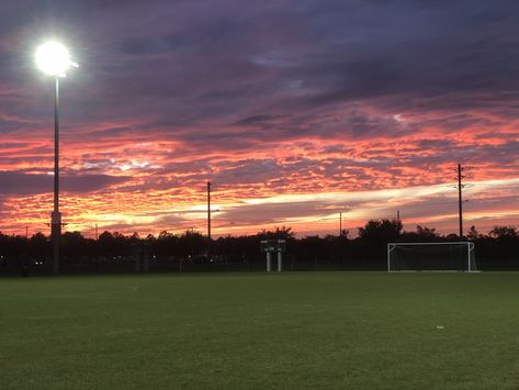 Football Landscape, Football Field Aesthetic, Soccer Backgrounds, Football Background, Soccer Photography, Sports Website, Field Wallpaper, Sports Aesthetic, Football Is Life