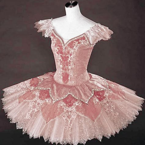 Ballerina Performance Outfit, Ballerina Dress Aesthetic, Ballet Dress Aesthetic, Ballerina Stage Outfit, Ballet Gown, Ballerina Dresses, Ballet Corset, Pink Ballet Outfit, Ballet Performance Outfit