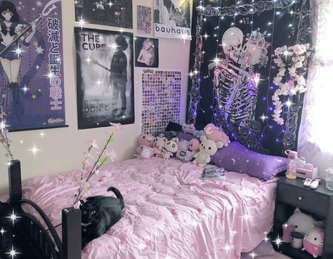 Egirl Bedroom, Pastel Goth Bedroom Ideas, Pastel Purple Bedroom, Pastel Goth Room Ideas, Pastel Goth Bedroom, Kawaii Bedroom Ideas, Pink Goth Room, Alt Room Ideas, Pastel Goth Room Decor