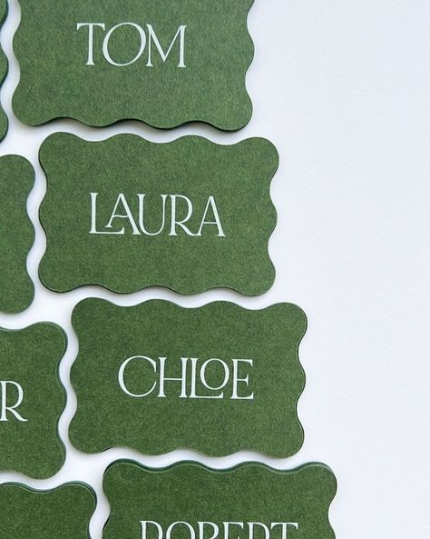 Green Wedding Menu Card, Branded Gifts For Clients, Garden Wedding Stationary, Diy Wedding Name Cards, Modern Place Cards, Unique Name Cards Wedding, Green Menu Design, Green Wedding Signage, Diy Wedding Name Place Cards