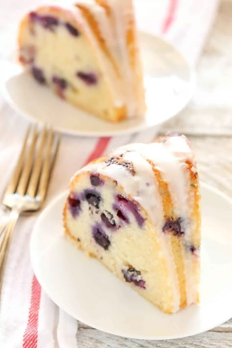 Blueberry Bunt Cake, Blueberry Bundt Cake Recipes, Galette Des Rois Recipe, Lemon Blueberry Pound Cake, Lemon Blueberry Bundt Cake, Blueberry Bundt, 7up Pound Cake, Blueberry Bundt Cake, Blueberry Pound Cake