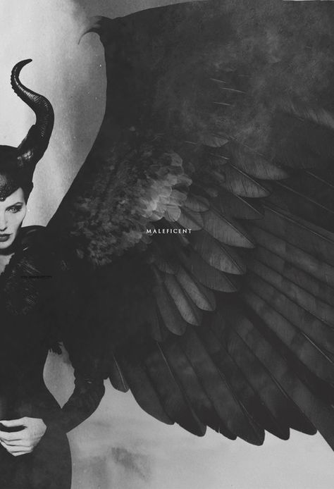 . Angelina Jolie Maleficent, Disney And Dreamworks, Maleficent, The Villain, Disney Villains, Disney Love, Angelina Jolie, Disney Wallpaper, Disney Magic