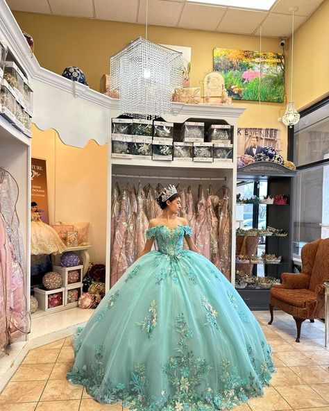 Torquise Quince Dresses, Tiffany Blue Quinceanera Dresses, Light Teal Quinceanera Dresses, Teal Quince Dress, Turquoise Quince, Tiffany Blue Quinceanera, Mint Green Quinceanera, Aqua Quinceanera Dresses, Mint Green Quinceanera Dresses