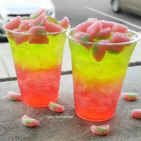 Smirnoff Watermelon, Crazy Drinks, Vodka Sprite, Hippie Juice, Alcholic Drinks, Tipsy Bartender, Mixed Drinks Alcohol, Yummy Alcoholic Drinks, Candy Drinks