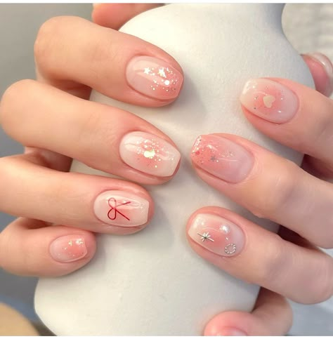 Blush Nail Art Designs, Nail Gel Art Designs, Asian Valentine Nails, Very Natural Nails, Soft Gel Nails Design, Nail Art Kuku Pendek, Korean Nails Ideas, Pink Blush Nails, Korean Style Nails