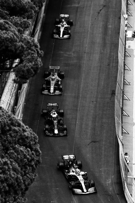 Black And White Car Photos, Black And White Photography Aesthetic, F1 Black And White, Art Black And White Aesthetic, Cars Black And White, Race Aesthetic, Car Black And White, Noah Slade, Plakat Design Inspiration