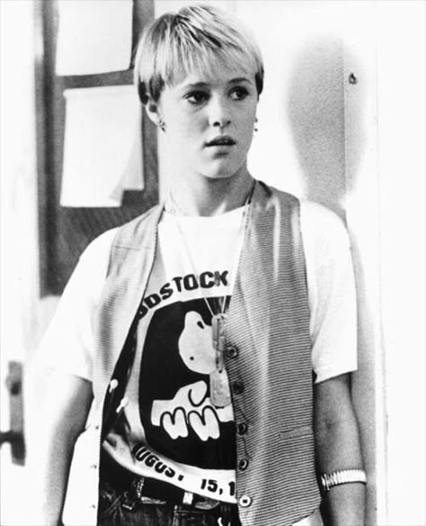 Short Hair 80s, John Hughes Films, Mary Stuart Masterson, Mary Stewart, John Hughes Movies, Some Kind Of Wonderful, Brat Pack, John Hughes, Mary Stuart