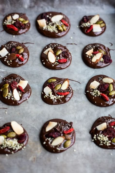 Pomegranate Chocolate Bites, Healthy Dessert Charcuterie Board, Healthyish Desserts, Eoe Diet, Protein Cakes, Easy Chocolate Dessert, Berry Bites, Packed Snacks, Fruit And Chocolate