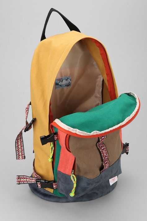 Spurling Lakes Hiking Backpack: Backpacking Bag, Camping Accesorios, Lake Camping, Backpack Outfit, Colorful Backpacks, Top Backpacks, Beg Tangan, Camping Supplies, Camping Outfits