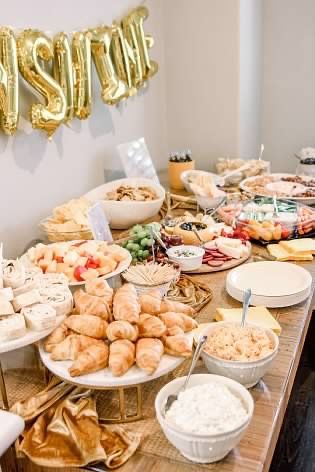 First Birthday Appetizer Ideas, Easy Food For First Birthday Party, First Birthday Meal Ideas, First Bday Food Ideas, One Year Old Birthday Food Ideas, One Year Old Birthday Party Food, First Birthday Snack Ideas, First Birthday Menu Ideas, First Birthday Party Foods