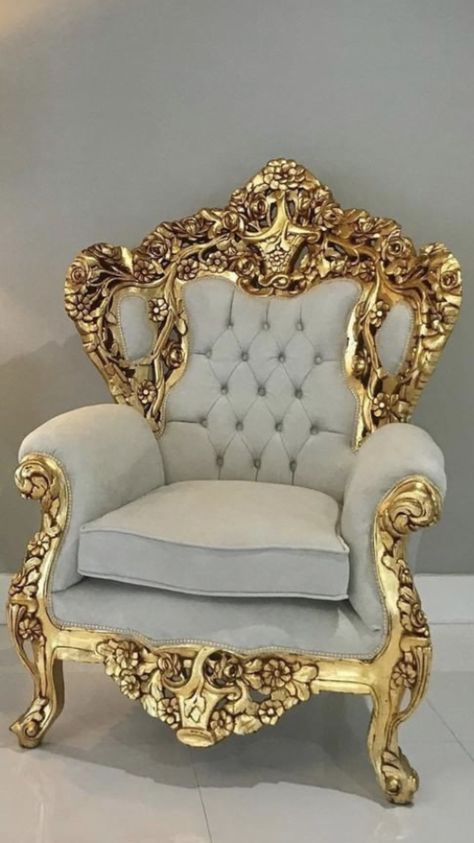 Palace Chair, Throne Fantasy Art Chair, Royal Chairs Furniture, Royal Sofa Set, Royal Bedchamber, Royal Sofa Design Wood, Classic Furniture Living Room, Baroque Furniture, Royal Furniture