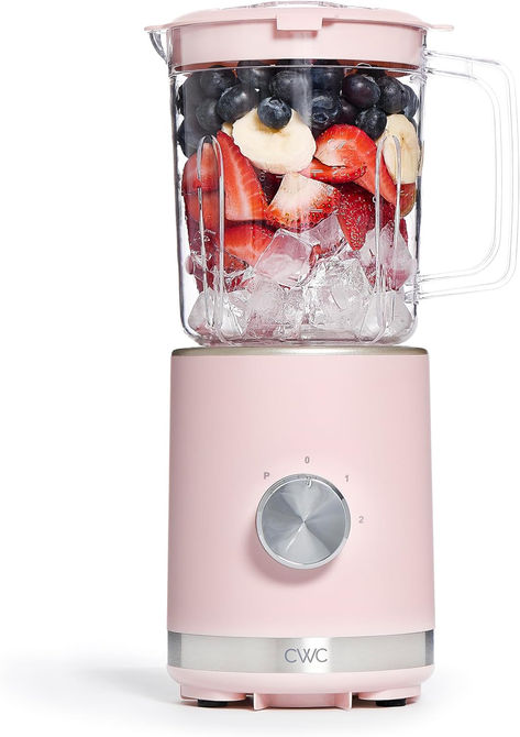 pink blender for kawaii kitchen Cute Blender, Pink Blender, Blender Recipes, Apartment Layout, Coffee Machines, Small Kitchen Appliances, Retro Kitchen, Small Appliances, Juicer