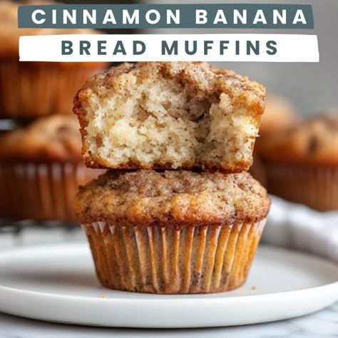 Cinnamon Banana Bread Muffins Mini Banana Bread Recipe, Banana Bread Mini Muffins, Moist Banana Bread Muffins, Cinnamon Muffins Easy, Banana Cinnamon Muffins, Best Muffin Recipe, Banana Muffin Recipe Easy, Muffin Recipes Cinnamon, Banana Bread Muffin Recipe