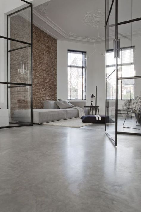 concrete flooring- light polish Loft With Wallpaper, Loft Concrete Floor, Beton Floor, Concrete Floors Living Room, Concrete Floors In House, Loft Designs, Concrete Interiors, Loft Interior Design, Loft Interiors