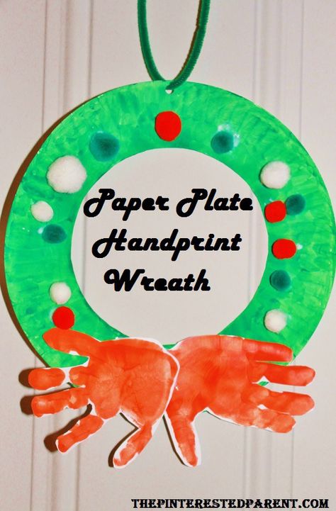 img_6637 Paper Plate Wreath, Handprint Wreath, Hand Wreath, Plate Wreath, Making Christmas Ornaments, Painting Markers, Christmas Preschool, December Crafts, Keepsake Crafts