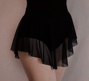 Dark Ballerina Outfit, Grunge Ballet Aesthetic, Goth Ballerina Aesthetic, Dark Ballet Core Outfits, Black Ballerina Outfit, Dark Balletcore Outfits, Dark Ballerina Aesthetic, Dark Ballet Aesthetic, Black Ballet Dress