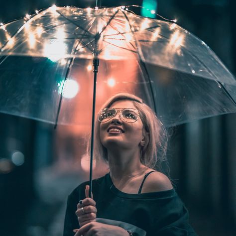 Most popular photo prop? Fairy lights! Our battery operated lights come in 13ft, 19ft and 33ft. Take them anywhere and be the light, even when it rains. Create photos like #BrandonWoelfel ...Perfect gift for any photographer or creative mind! 🤓✨ Donya Dadrasan, Fairy Light Photography, Iphone Preset, Android Photography Tips, Preset Lightroom Free, Color Editing, Transparent Umbrella, Android Photography, Lightroom Presets Free Download