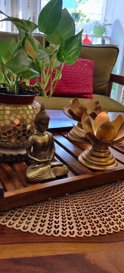 Buddha Decor Living Room, Indian Floral Decor, Coffee Table Arrangements, Office Table Decor, Brass Decoration, Indian Room, Indian Room Decor, Gautam Buddha, Zen Zone