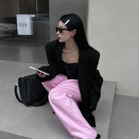 Pink Ulzzang, Attract Girls, Ulzzang Outfit, Outfits Unique, Mood Clothes, Fits Inspo, Easy Trendy Outfits, Ulzzang Fashion, Photoshoot Outfits