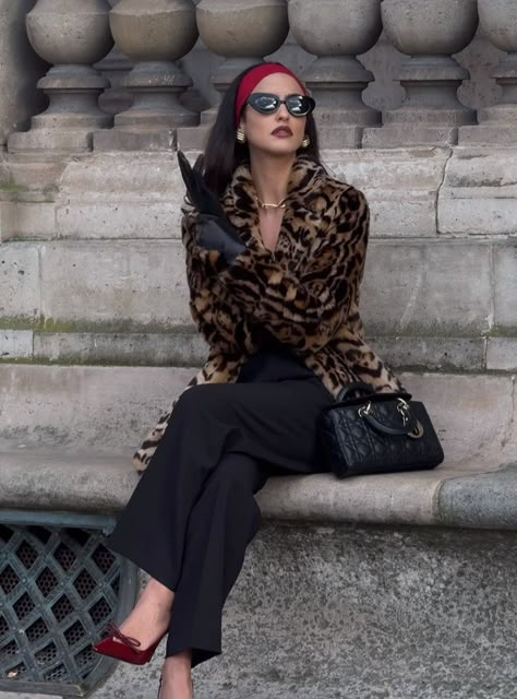 #mobwifewinter #mobwife #mobwifeaesthetic #mobwifemakeup #mobwifefashion #mobwifetrend Mob Wife Aesthetic, Wife Aesthetic, Leopard Print Outfits, Wife Style, Mob Wives, Mob Wife, Looks Street Style, Print Coat, Dark Feminine