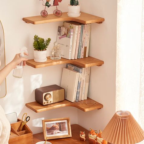 L Shaped Corner Shelf, Cute Corner Shelves, Cute Wooden Shelf, Small Bedroom Floating Shelves, Corner Floating Shelves Bedroom, L Shaped Shelf, Cute Shelf Decor, Corner Self, Small Shelf Decor