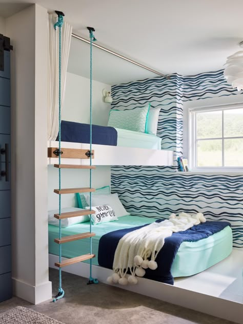 Wavy Wallpaper, Small Beach Cottage, Teen Boy Bedroom Decor, Cool Bedrooms For Boys, Beach House Tour, Cool Bedrooms, Beach Bedroom Decor, Beach House Bedroom, Rope Ladder