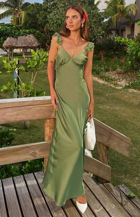 New Message Light Green Wedding Guest Dress, Grad Dresses Green, Light Green Bridesmaid Dress, Green Sundress Outfit, Light Green Dress Outfit, Light Green Satin Dress, Light Green Formal Dress, Long Sundresses