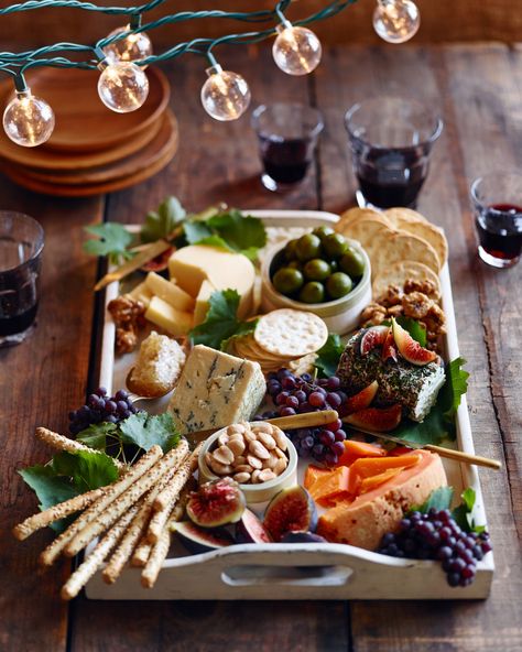 The prettiest cheese board I've ever laid eyes on. Pretty Cheese Board, Fall Cheese Boards, Antipasto Platter, Board Display, Charcuterie And Cheese Board, Cheese Boards, Cheese Platters, Cheese Plate, Cheese Crackers