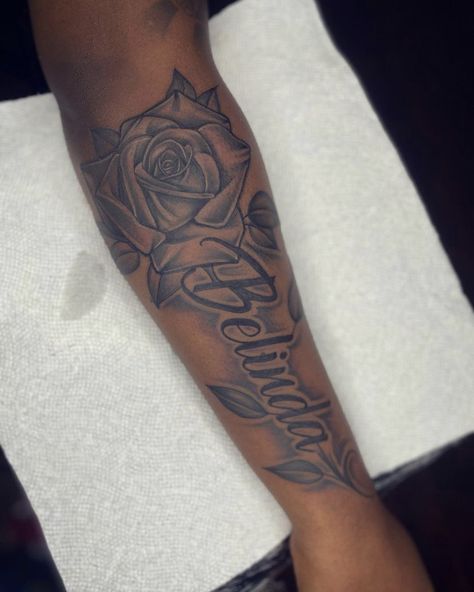 Forearm Tattoo Moms Name, Forearm Tattoo Grandma, Short Sleeve Tattoos Mens Arm, Tattoos For Your Mom For Men, Last Name On Forearm Tattoo, Tattoo For Names Design, Tattoo Ideas To Represent Your Parents, Men Tattoos For Mom, Name Tattoo On Forearm For Women