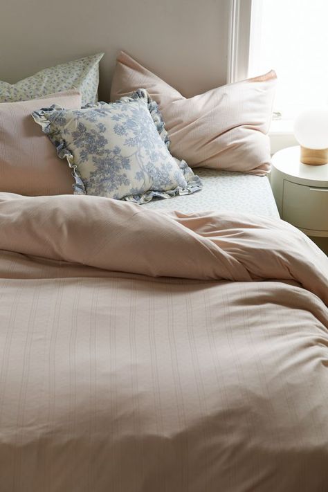 Pointelle Jersey Duvet Cover Urban Outfitters Duvet, Duvet Covers King, Duvet Covers Urban Outfitters, Uo Home, Sleep Sanctuary, Bedroom Style, Pointelle Knit, Pink Fits, Duvet Covers Twin