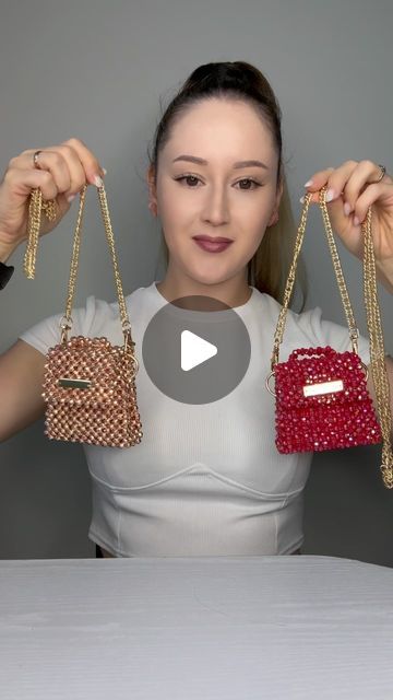 Crochet Bags With Beads, Beaded Bags Diy Tutorials, Purse Tutorial, Embroidery Bags, Beaded Purses, Bags Tutorial, Beaded Bags, Bead Jewelry, Diy Bag