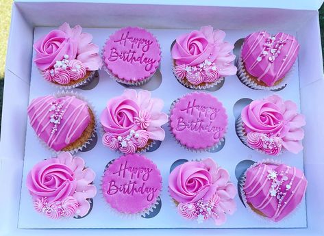 Pink Birthday Cupcakes For Women, 40th Birthday Cupcakes Women, Easter Cupcakes Ideas, Cupcakes For Women, Parlour Ideas, Cupcake Icing Designs, Birthday Cupcakes For Women, 21st Birthday Cake Ideas, Date Recipes Desserts