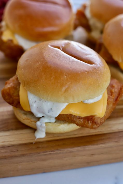 Super Crispy Fish Sandwiches (Filet-O-Fish Copycat) - Slice of Jess Copycat Filet O Fish, Seafood Sandwich Recipes, Fish Sandwich Sides, Crispy Fish Sandwich, Fried Cod Sandwich, Mcdonalds Fish Sandwich Recipe, Filet O Fish Sandwich Recipe, Filet O Fish Sandwich, Filet O Fish Recipe