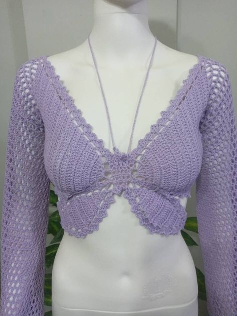 Top Borboleta, Crochet Booth, Gigi Outfits, Bolero Haken, White Crochet Tank Top, Handmade Bra, Y2k Crochet, Crochet Long Sleeve Tops, Crochet Butterfly Pattern