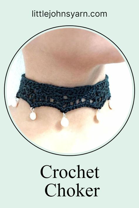 If you're looking for a unique way to accessorize your wardrobe, look no further! Our easy crochet choker pattern is the perfect way to add a vintage touch to your wardrobe. In just 20 minutes, you can create a stylish and timeless crochet jewelry piece that will make a great addition to any outfit. With just a few supplies, you'll be able to craft the perfect choker necklace. Follow along with our step by step instructions and let your creativity do the rest! How To Crochet Necklace, Choker Necklace Crochet, Free Crochet Accessories Patterns, Crochet Choker Free Pattern, Punk Crochet Patterns Free, Crochet Choker Pattern, Crochet Necklace Pattern Free, Crochet Necklace Diy, Choker Crochet