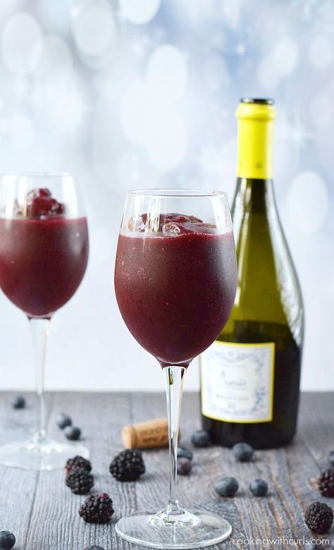 Wine Smoothie, Ninja Blender Recipes, Wine Slushie, Ninja Blender, Ninja Recipes, Drink Drank Drunk, Blender Recipes, 5 O Clock Somewhere, Bottle Of Wine