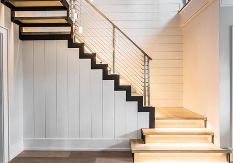 Types of stairs - Advantages & Disadvantages. U Shaped Stairs, Internal Stairs, L Shaped Stairs, Glass Staircase Railing, U Shaped Staircase, Mid Century Renovation, Stairs Foyer, Stair Plan, Entryway Stairs