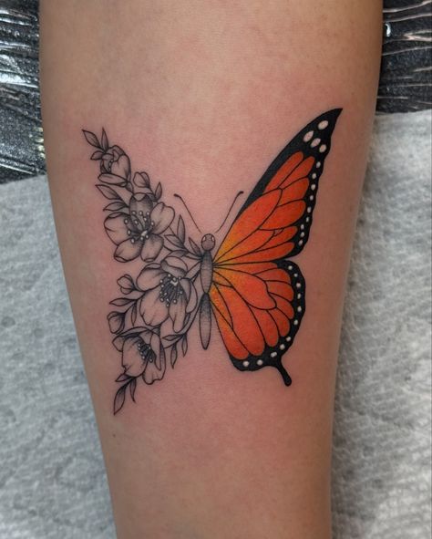 Mom and daughter matching colored butterflies with floral, #floraltattoo #momanddaughtertattoo #matchingtattoo #matching #colortattoo #butterflytattoo #Butterfly #floral #colorbutterfly Mom And Daughter Matching, Sunflower Tattoos, Matching Tattoo, Mom And Daughter, Flower Tattoo Designs, Butterfly Tattoo, Color Tattoo, Flower Tattoo, Butterflies