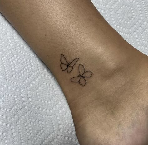 Butterfly Tattoos On Ankle, Ankel Tattoos Tiny, Ankel Tattoos Simple, Butterfly Tattoo Foot, Ankle Butterfly Tattoo, Butterfly Tattoo Ankle, Butterfly Ankle Tattoo, Cute Meaningful Tattoos, Butterfly Ankle Tattoos