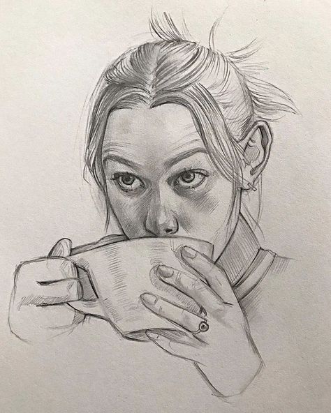 Pencil Portrait Drawing, Portraiture Drawing, Art Drawings Sketches Pencil, Figure Sketching, Portrait Sketches, Wow Art, Art Drawings Sketches Creative, Drinking Coffee, Hand Art Drawing